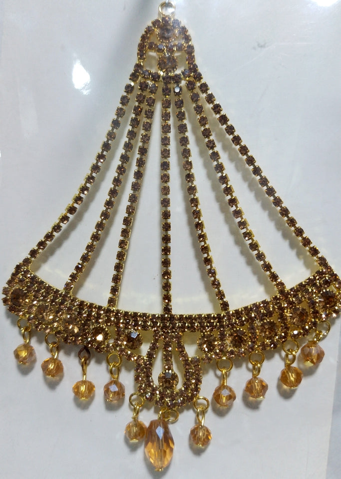 Golden Fan-Shaped Bridal Bindya with Crystal Bead Accents